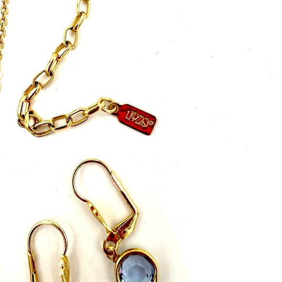 1928 Brand Necklace Earrings Set Gold & Blue Crystal Drops - Picture 8 of 9